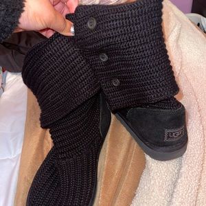Knitted UGGs